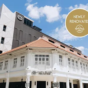 https://santa-grand-hotel-east-coast.singapore-best-hotels.net