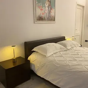 Savany B&apartments شقة Buscate